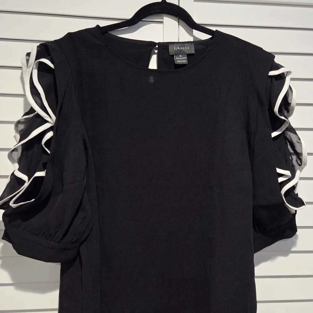 Gracia Black Top with White Accents - Picture 2 of 4